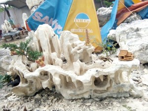 Hòn non bộ nhỏ liền khối