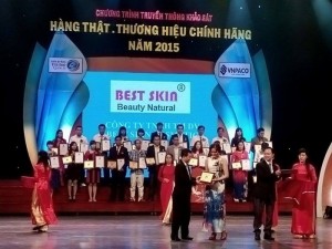 Men ủ trắng da sữa dê