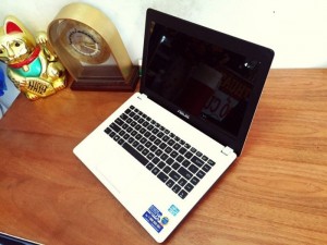 Cần Bán Laptop Asus X451C Core I3 3217U...