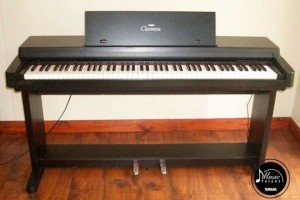 Piano Yamaha CLP 360 - Bán Đàn Piano Yamaha CLP 360