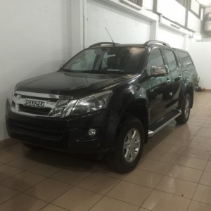 Xe bán tải ISUZU D-MAX