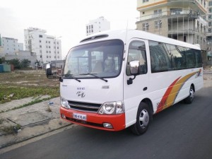 Xe khách Hyundai County thân dài, 29 chỗ đời 2017