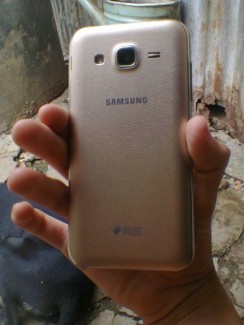 Samsung galaxy j2 gold còn bảo hành