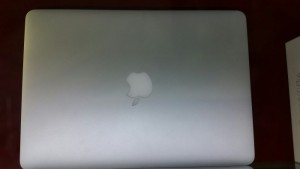 Máy tính Macbook