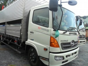 Bán xe chở Gà lồng Hino FC thùng chở gà 5 tấn, Xe và thùng có sẵn, giao ngay