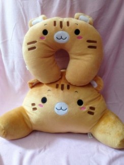 Set 2 Đệm Tựa Lưng + Gối Kê Cổ Hình Hoạt Hình