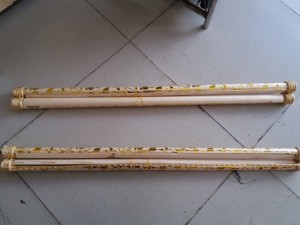 Ống thừng treo tranh