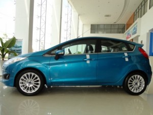 Ford Fiesta 1.0 AT Sport 5 cửa, số tự động, chỉ 150 triệu, giao xe ngay và luôn