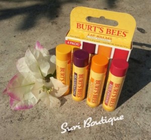 Son Dưỡng Môi Burt's Bee 100% Chiết Xuất Từ Thiên Nhiên