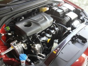 Máy 1.6L động cơ Gama 128 mã lực và máy 2.0L động cơ Nu 156 mã lực.