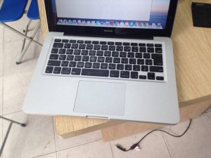 Bán Macbook MB466 | HDD 160GB SATA