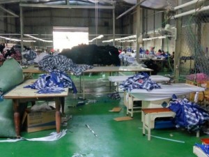 Từng phân đoạn may gia công được thực hiện tại Xưởng may gia công Trang Trần
