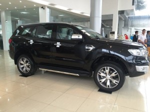 Bán Ford Everest mới, KM khủng, đủ màu giao xe toàn quốc. Mrs Thương