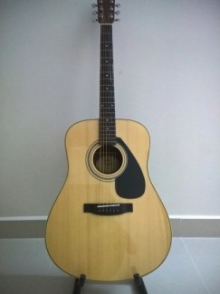 Acoustic Guitar Yamaha F370DW