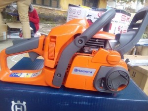 Máy cưa xăng HUSQVARNA 365 thụy điển giá tại kho