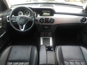 Bán xe Mercedes GLK250 4Matic sản xuất 2013, màu Đen