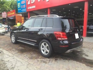 Bán xe Mercedes GLK250 4Matic sản xuất 2013, màu Đen