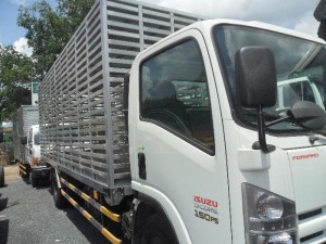 Xe tải Isuzu 5.5 tấn NQR75M – Thùng chở Gà, chở vịt