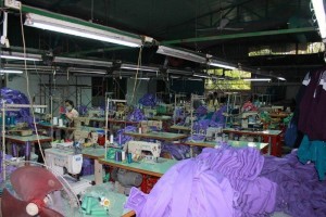 Xưởng may gia công Trang Trần - Máy móc hiện đại và đội ngũ thợ may lành nghề