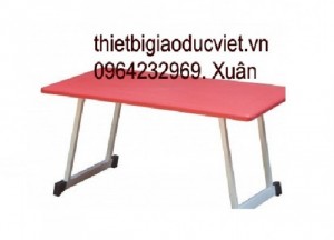 Công ty thiết bị giá dục việt chuyên sản xuất và nhập khẫu bàn ghế mầm non.
Ghế mầm non đúc từ nhựa PP có hai kích thước dành cho nhóm trẻ Cao 26cm , dành cho lớp chồi và lớp lá là 28cm
Thông thồng ghế mầm non có 4 màu chủ đạo: Đỏ, vàng, xanh lá, xanh dương
Bàn mầm non được làm từ nhựa cao cấp PP có kích thước dài 120cm rộng 60cm cao 50cm, Cũng có 4 màu chủ đạo là : Đỏ, vàng, xanh lá, xanh dương,