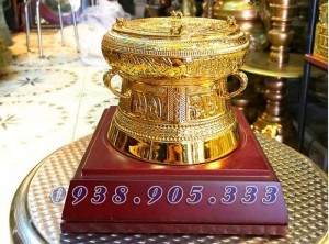 Chú ý! Trống đồng mạ vàng, Quà tặng lưu niệm bản sắc Việt Nam.
