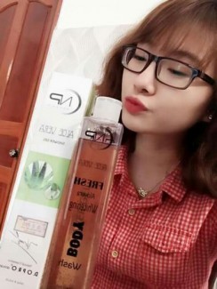 Sữa tắm xông trắng Aloe-vera Nelly.p