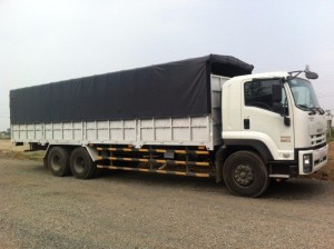 Xe tải Isuzu FVM34W 16 tấn giảm giá còn 1520 triệu