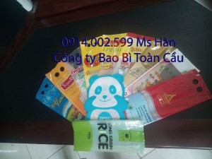 Túi gạo 1kg, 2kg, 5kg,... đục quai xách 2 lỗ tròn, xếp hông hộp, chất liệu hút được chân không...
