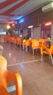 Cần thanh lý gâp 80 bô bàn ghế cà phê giá rẻ .moi chi tiết liên hệ