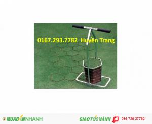 Dụng cụ đào cỏ sân Golf