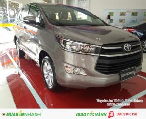 Khuyến Mãi Mua xe Innova E 2017 Số Sàn 7 Túi Khí Màu Đồng Ánh KIm. Vay Trả Góp Chỉ 140Tr. Giao Xe Ngay