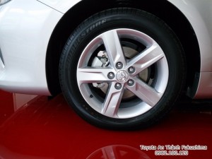 Xe Toyota Camry trả góp ở HCM từ Đại lý Toyota 100% vốn Nhật - gọi ngay đến 0982 100 120 để được nhận tư vấn mua xe Camry nhanh chóng nhất