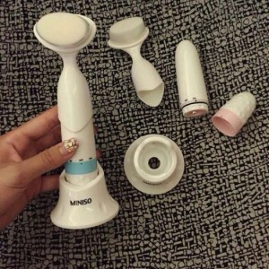 Máy Rửa Mặt Và Massage Miniso