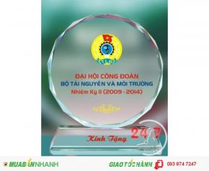 Huân chương kỉ niệm chương pha lê in logo thông điệp slogan