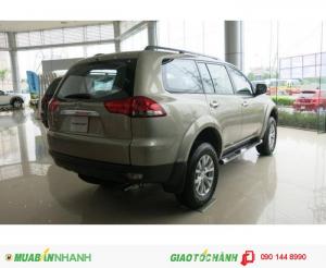 MITSUBISHI Pajero 2.5 số sàn lắp ráp , có bán trả góp , giao xe ngay