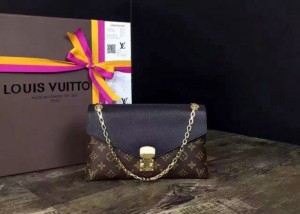 Tui LV sang chanh