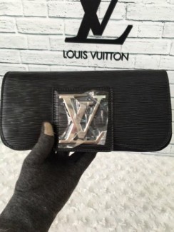 Cluth Lv Super sale sang chanh