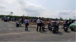 2 lô đất ngay trung tâm thương mại, trung Tp.Tân An, 200m2, SĐR. mặt tiền 50m.
