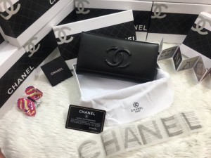 Ví cầm tay cực sang chảnh