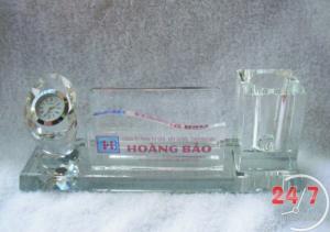 Quà tặng pha lê để bàn quà tặng cao cấp và sang trọng in logo công ty chuyên số lượng lớn