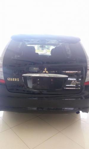 Bán xe Mitsubishi Grandis đời 2009 cũ nhập nguyên con
