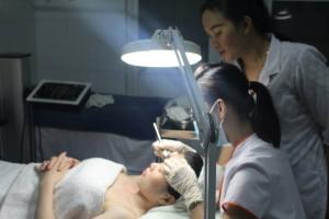 Đào tạo nghề phun thêu lông mày