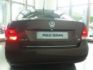 (So Hot)VW Polo 1.6L sx 2015, màu trắng, nhập khẩu chính hãng giảm 30 triệu+ 1 năm bảo dưỡng kèm dán phim 3M