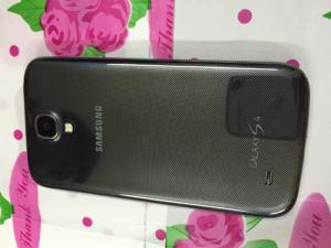 Korea Galaxy S4 rom 32G mới 100% giá rẻ nhất ở Thủ Dầu Một, Bình Dương