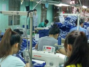 xưởng may gia công trang trần phân xưởng 3