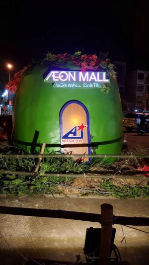 Ngôi nhà trái bí màu xanh - phối cảnh tại khuôn viên Aeon Mall Bình Tân - Ánh Sao Trẻ đơn vị thi công trang trí Halloween