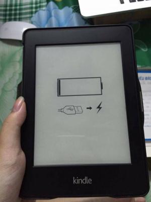 Bán gấp máy đọc sách hiệu Kindle