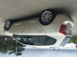 Cần bán Kia Caren 2.0 sx 2013 màu bạc