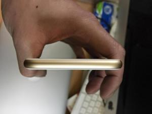 Ip6s gold 64gb mới 99%