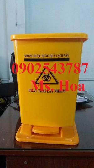 thùng rác y tế 15 lít đạp chân màu vàng
